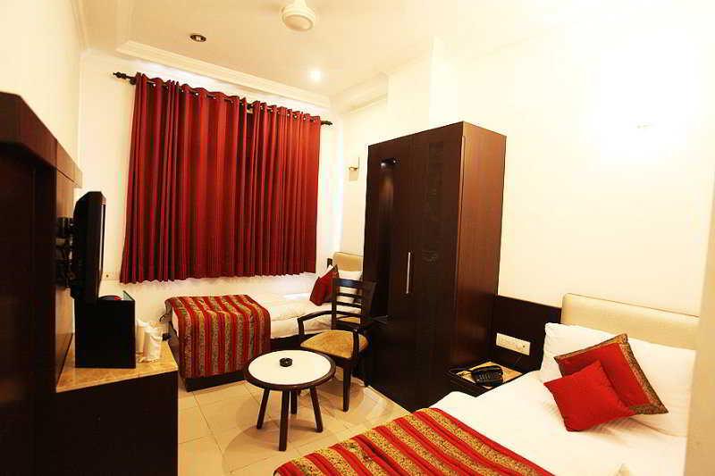 Hotel Chanchal Continental - 02 Mins From New Delhi Railway Station Pokoj fotografie